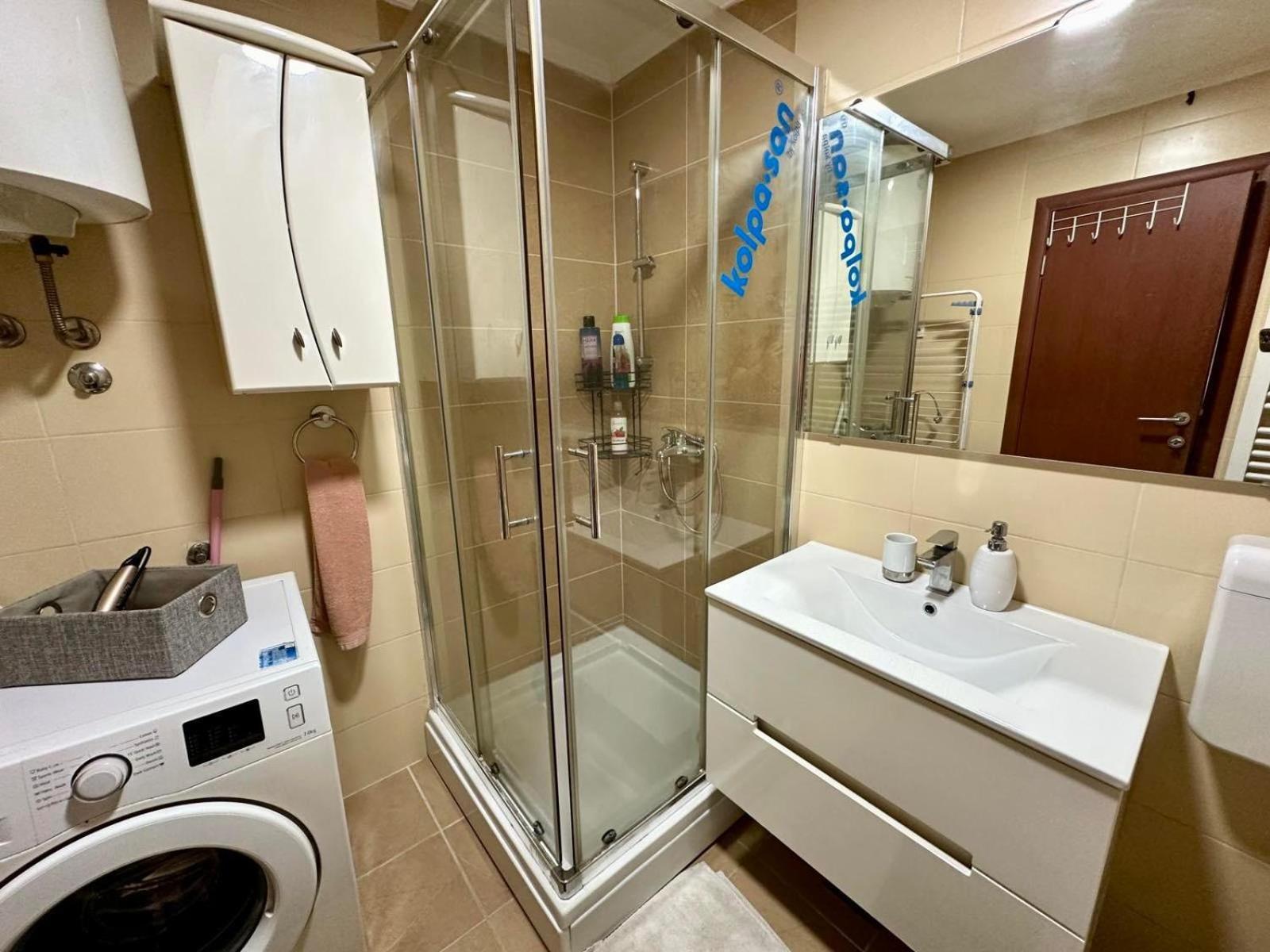 Apartment 1 *